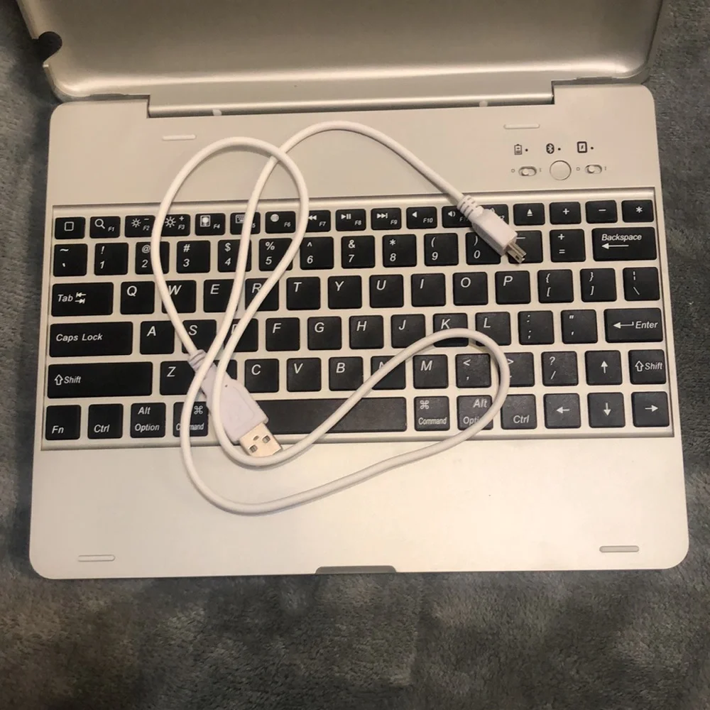 N/A silver bluetooth